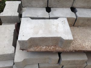 Capace din beton armat pentru rigole
