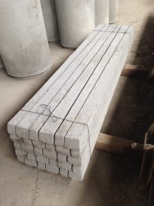 Spalieri din beton armat pentru viță-de-vie